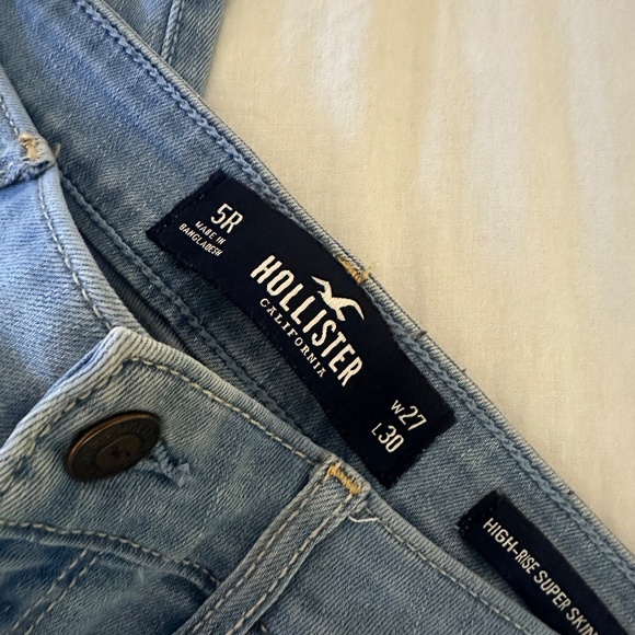 Hollister High-Rise Super Skinney Jeans - Picture 2 of 2